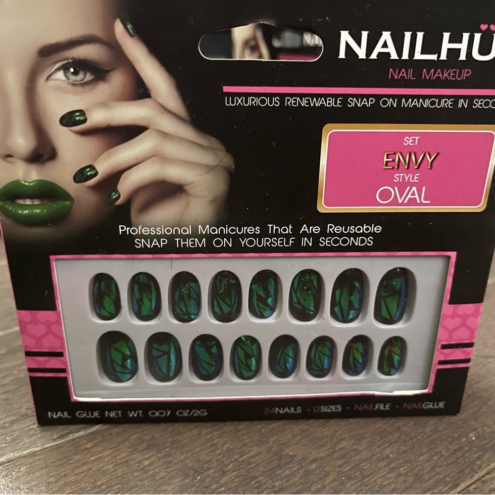 Nailhür Envy Oval Snap-On Nails